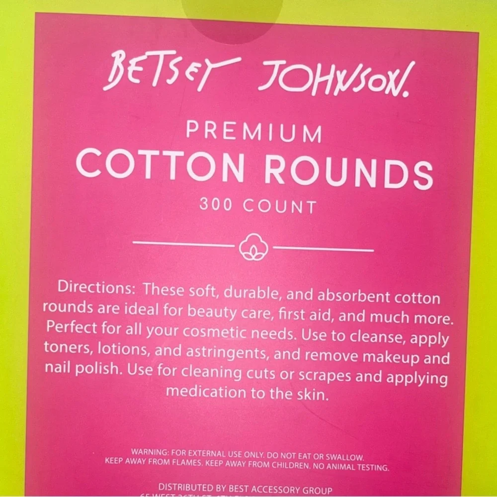 ⚡️NEW⚡️Betsey Johnson Premium Quality 300 Count Cotton Rounds